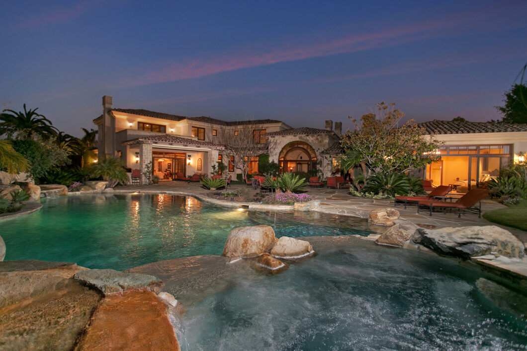 10032C1592340038373 Rancho Del Mar Trail