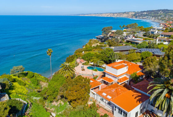 10032C1602627773081 1700 Torrey Pines