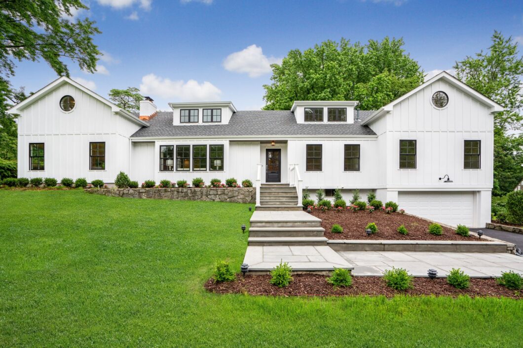 11490C1561581067341 10 Mohegan Road