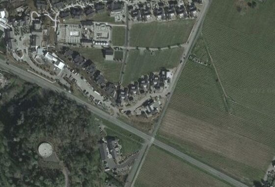 13206C1645750875323 24 Lawley Ln
