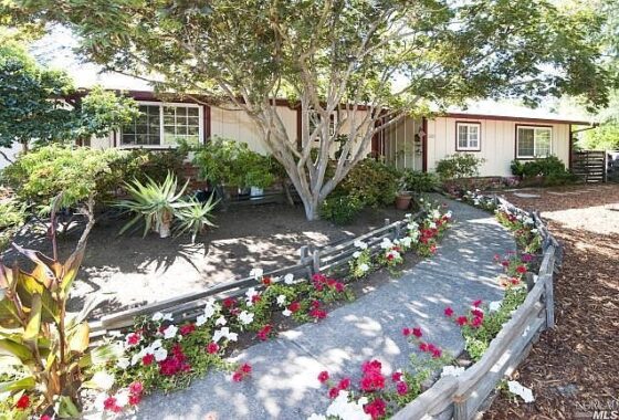 13206C1645753338098 1911 Vineyard Ave