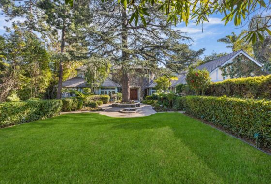 13983C1693958295725 12838 Evanston Street