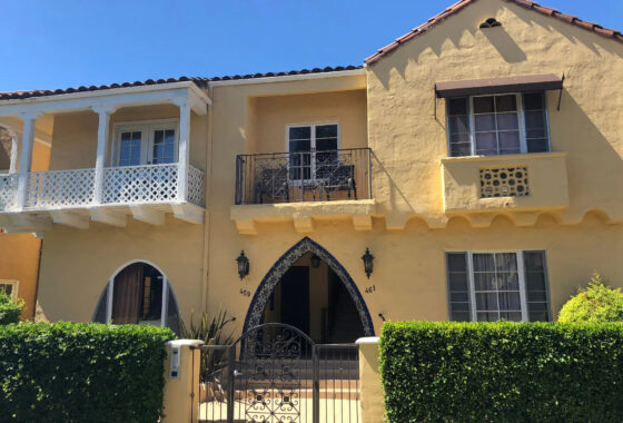 13983C1693960304479 459 N Curson Avenue