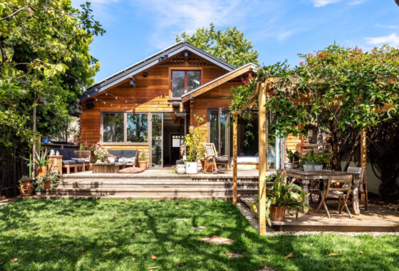 13983C1693967337323 642 Broadway Street