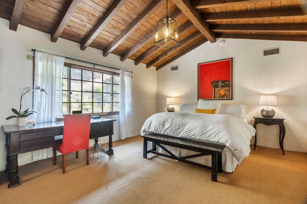 13983C1693971664464 2964 Mandeville Canyon Road