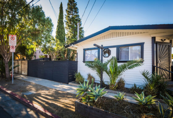 13983C1693972186914 705 4th Avenue