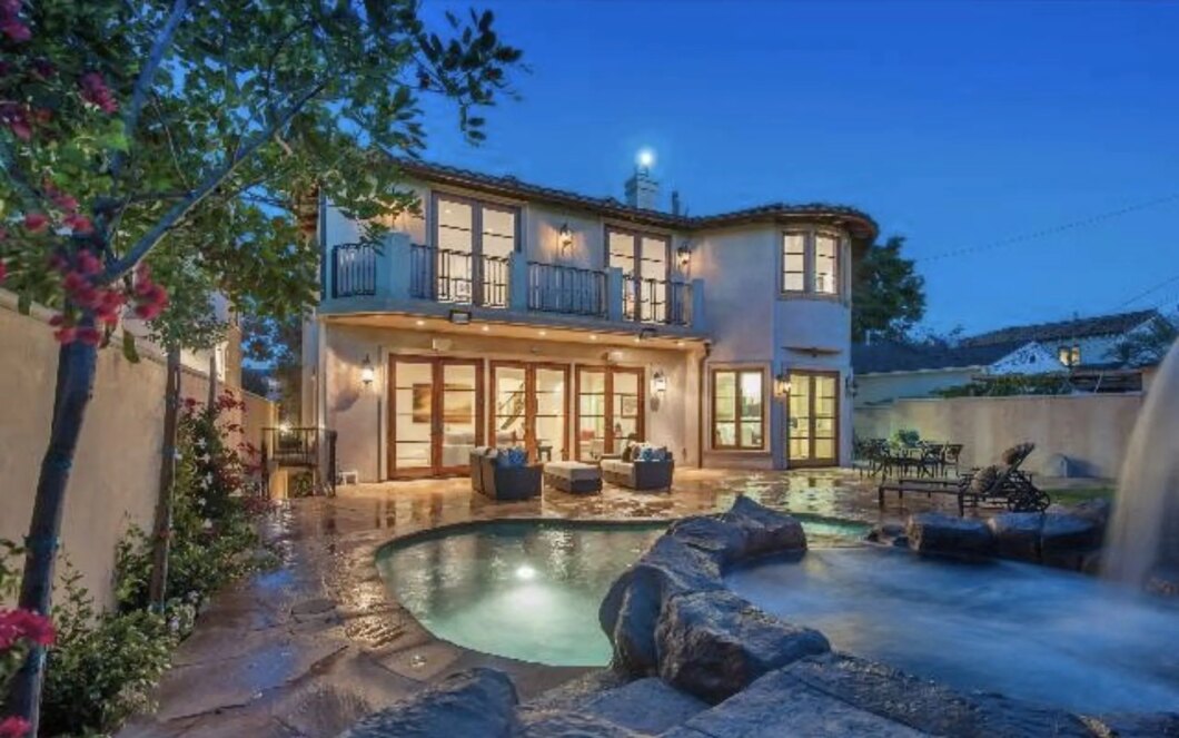 13983C1693974162836 253 S Linden Drive
