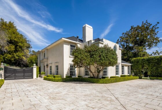 13983C1693975537990 10914 Bellagio Road,