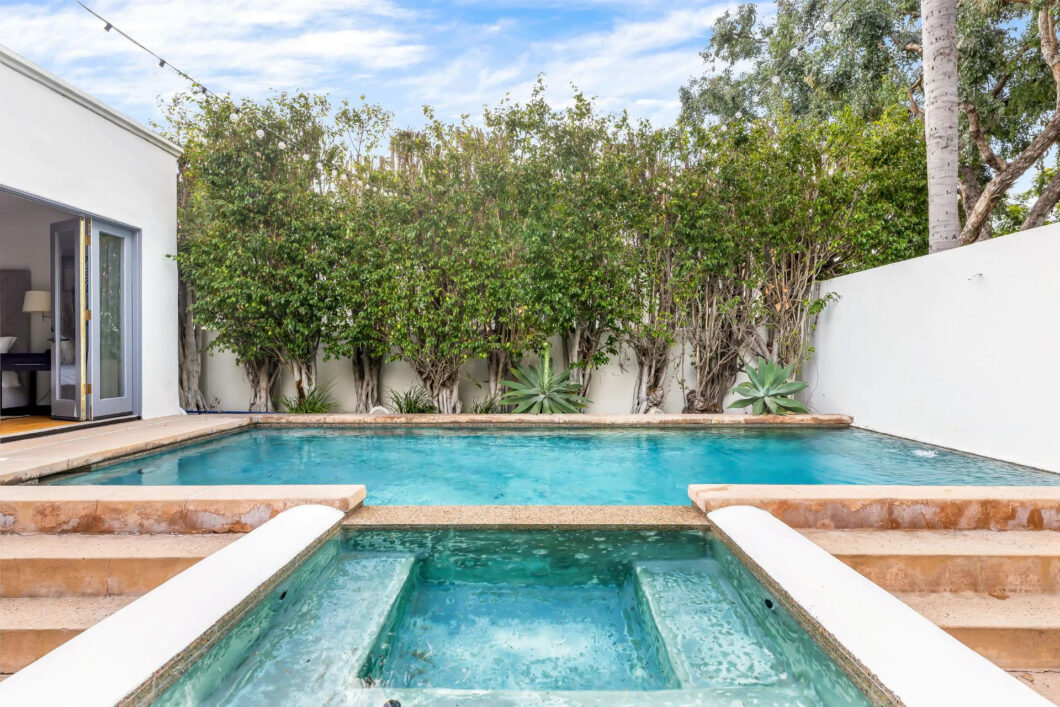 13983C1693977879356 440 Westbourne Drive