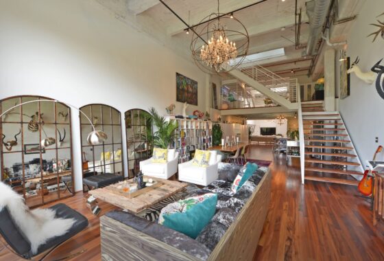13983C1693982154708 1850 Industrial Street