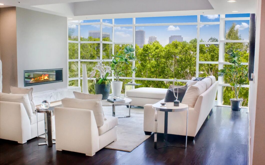 13983C1694046263701 10380 Wilshire Boulevard #304