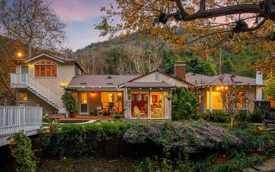 13983C1694051025835 3473 Mandeville Canyon Road