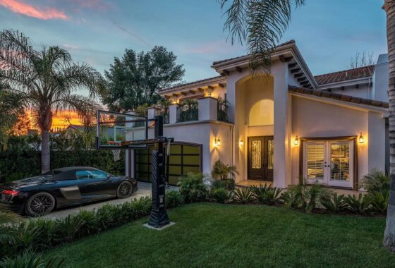 13983C1694052191417 14749 Hesby Street