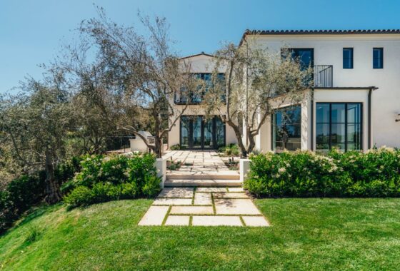 13983C1694056344640 375 Fordyce Road