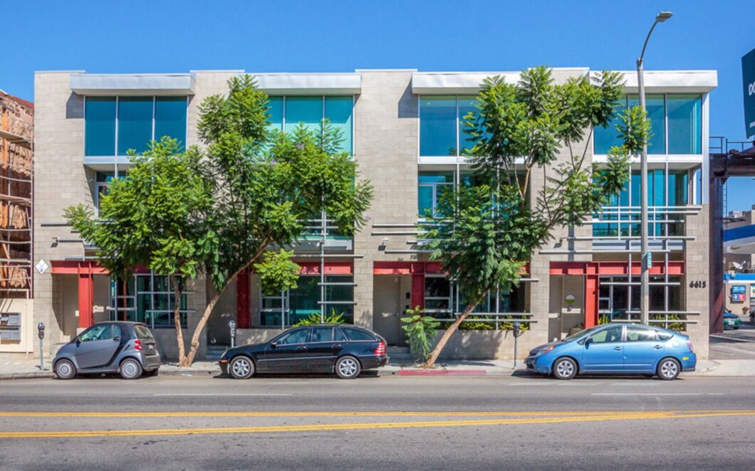 13983C1694062738323 6615 Melrose Avenue #2