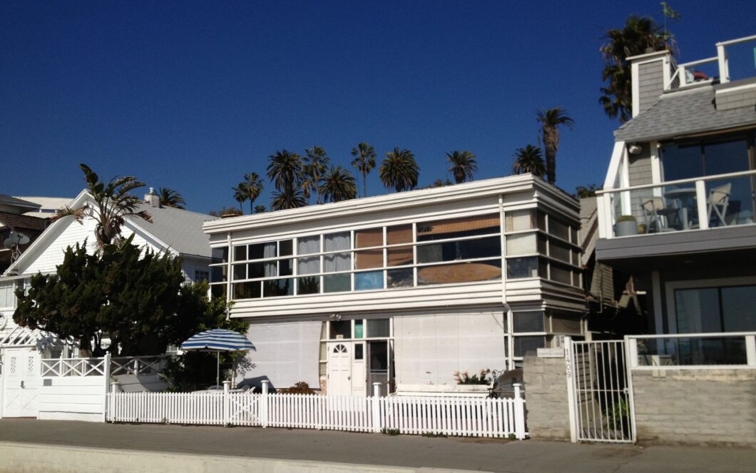 13983C1694075203883 1405 Palisades Beach Road
