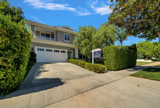 13983C1694742931639 127 N Bowling Green Way