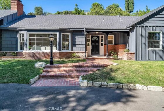 13983C1728608147154 4267 Mooncrest Pl