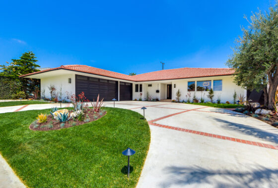 14806732 6650 S Sherbourne Dr