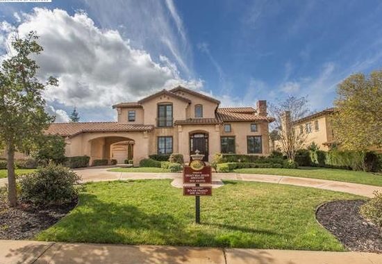 14807647 3381 E. Ruby Hill Dr.