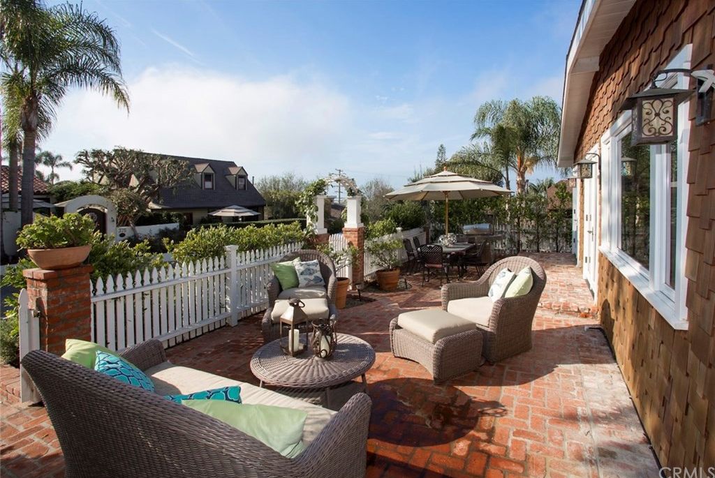 14807867 370 Flora St