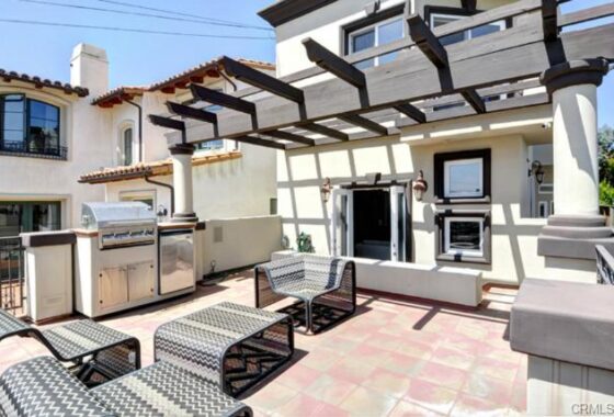 14808470 509 N Dianthus St