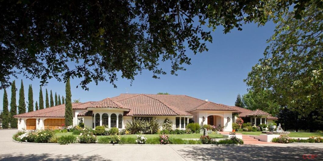 14808742 1490 Dove Meadow Road