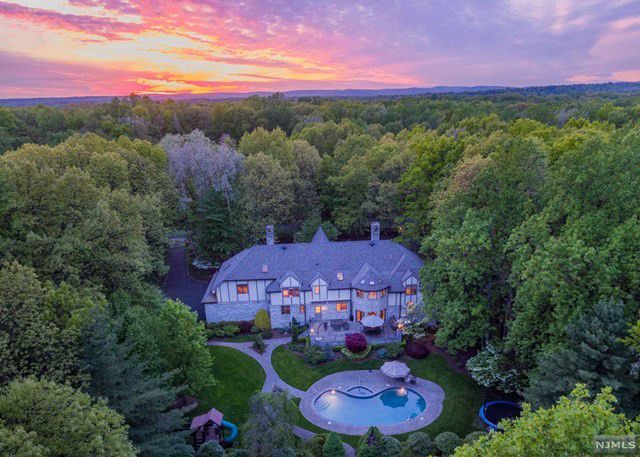 14809036 6 Stonewall Road