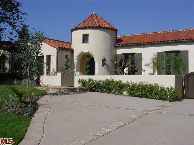 14811183 739 19th St