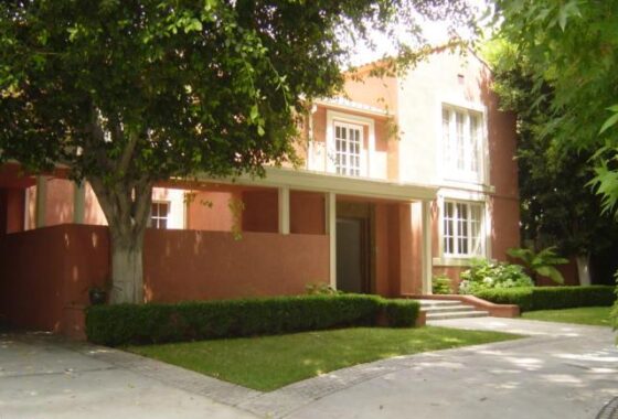 14811197 1303 Park Way