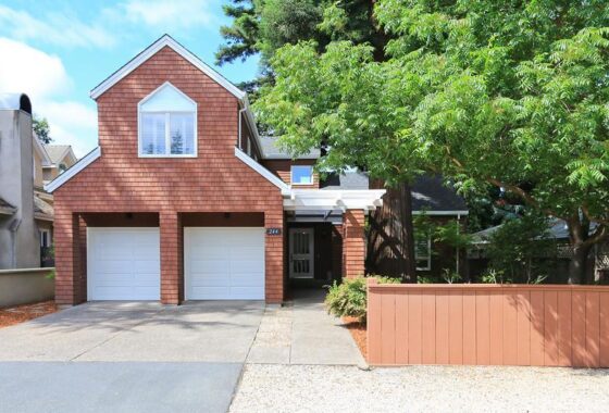 14811256 244 Selby Lane