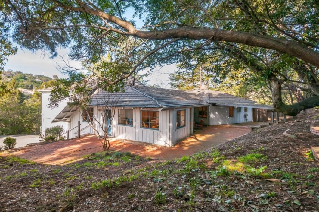 14811449 731 Knoll Drive