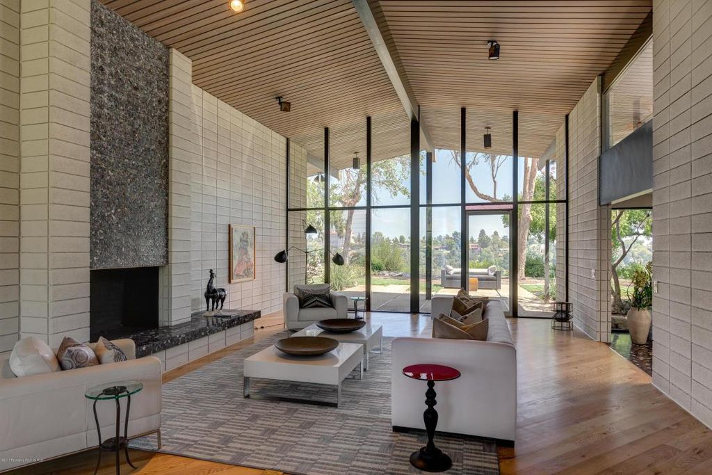 14811691 180 S San Rafael