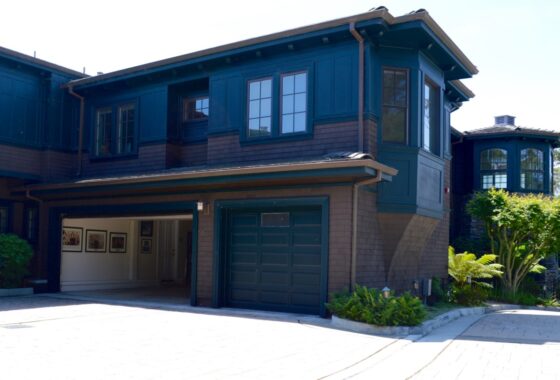 14812222 52 De Silva Island Dr