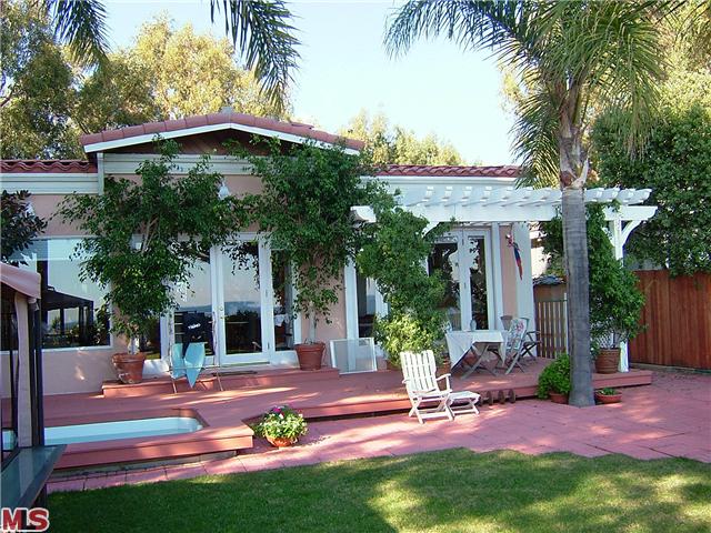 14813478 138 Paradise Cove