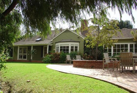 14813519 415 Lombard Ave