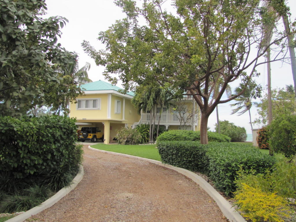 14813577 76190 Overseas Highway