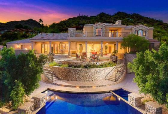 14814094 4541 E. Moonlight Way