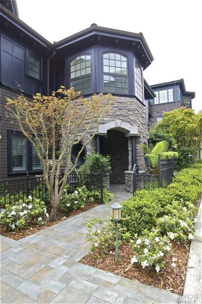 14814314 80 De Silva Island Drive