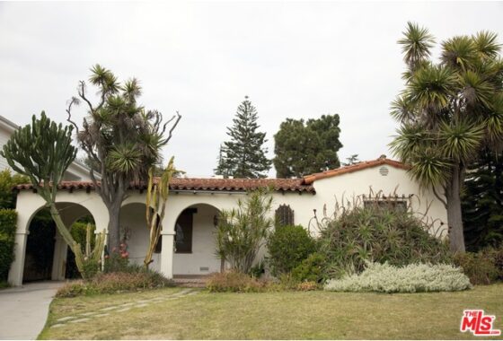 14814378 235 19th St