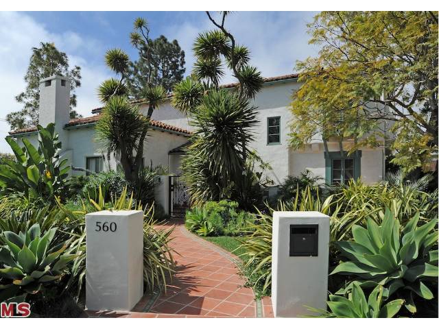 14814403 560 16th St