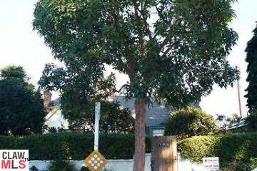 14814518 703 7th St