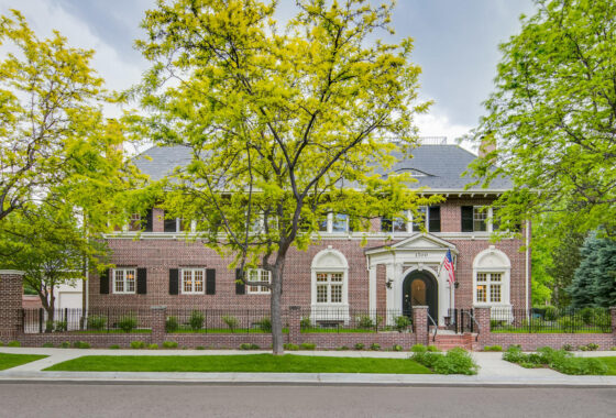14815517 1700 East 3rd Avenue