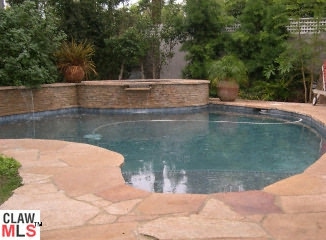 14815795 2303 26th Street