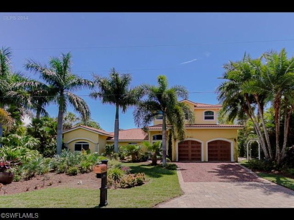 14815923 821 Sand Dollar Dr