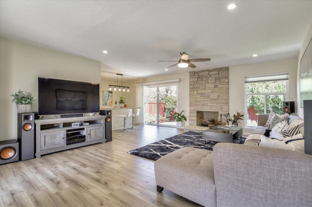 15418C1636714684414 6402 McAbee Rd