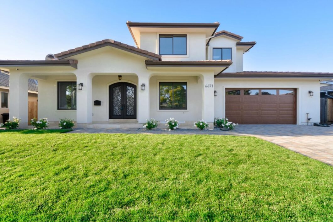 15418C1636939773914 6671 Dartmoor Way