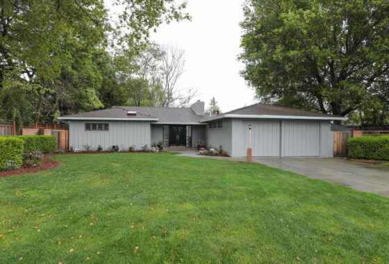 15418C1636947450242 1993 Colleen Drive