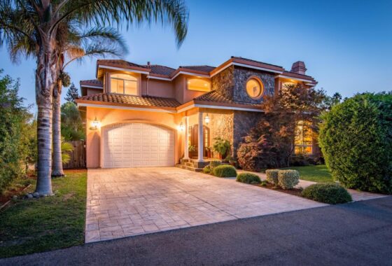 15418C1636963849990 576 Crawford Drive