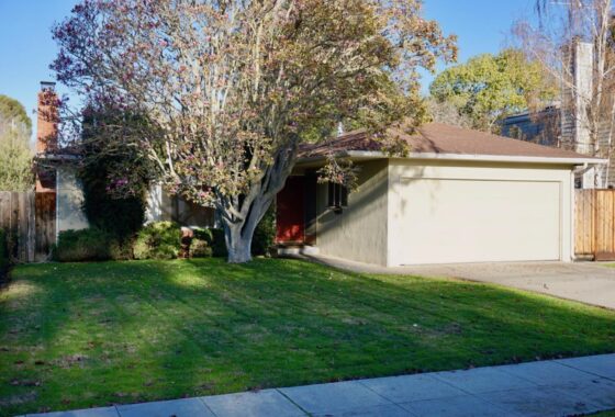 15418C1637025589143 2865 Waverley Street